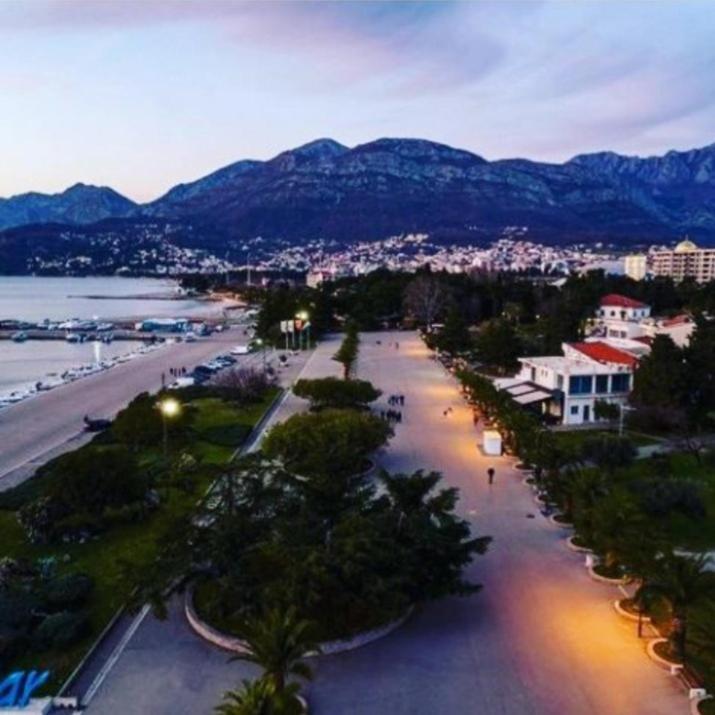Passerella Apartments بار المظهر الخارجي الصورة