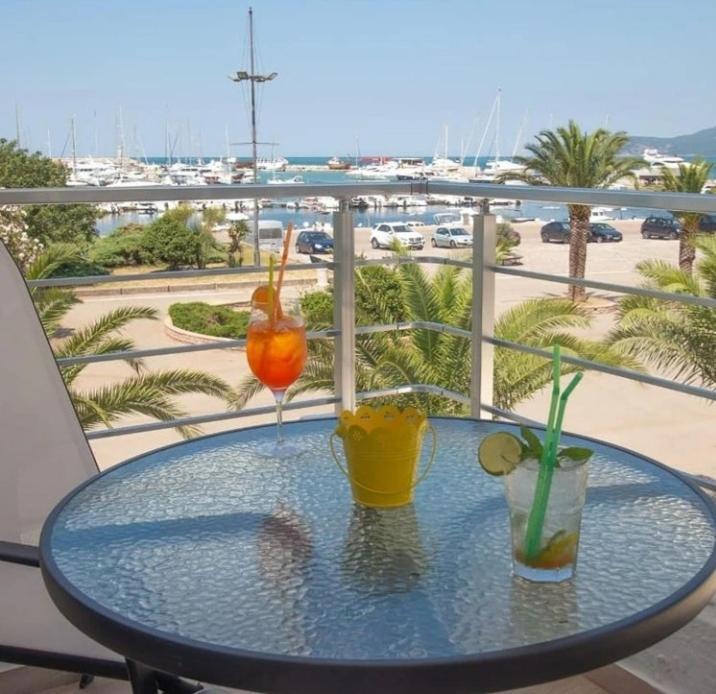 Passerella Apartments بار المظهر الخارجي الصورة