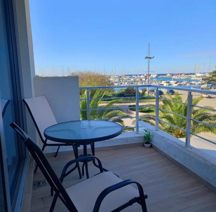 Passerella Apartments بار المظهر الخارجي الصورة